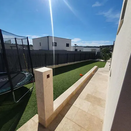 Magnifique Villa-piscine-clim וילה